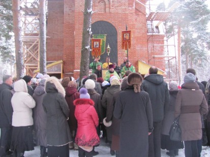 Александро-Невский храм Красноармейска, престольный праздник 6 декабря 2013 года
