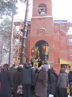 Александро-Невский храм Красноармейска, престольный праздник 6 декабря 2013 года