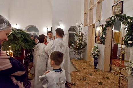 Рождественская Литургия в Александро-Невском храме Красноармейска, 7 января 2015 года