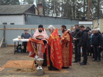 Чин основания храма иконы Божией Матери «Взыскание погибших» на кладбище в Красноармейске, 22 апреля 2015 года