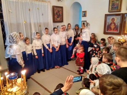 Детский Рождественский праздник в Александро-Невском храме Красноармейска, январь 2018 года