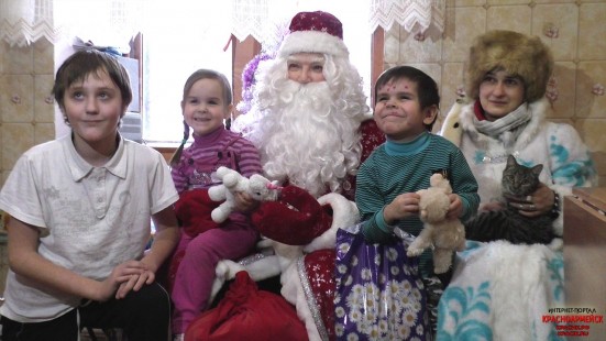 Детский Рождественский праздник в Александро-Невском храме Красноармейска, январь 2019 года