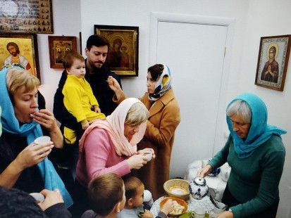 Престольный праздник нижнего придела в память Сергия Радонежского в Александро-Невском храме Красноармейска, октябрь 2019 года