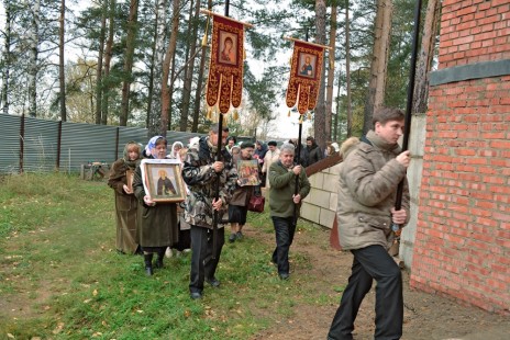 Крестный ход в день памяти Сергия Радонежского 8 октября 2012 года
